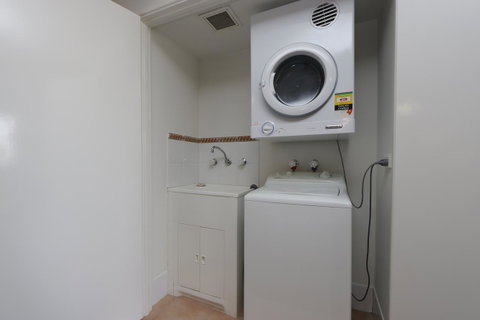 Hillarys Marina Apartment - Schoolies Week Accommodation 22