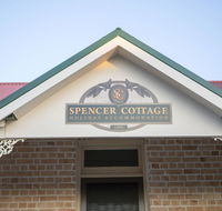 Spencer Cottage - Schoolies Week Accommodation