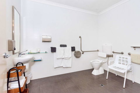 Quality Hotel Bayswater - Schoolies Week Accommodation 14
