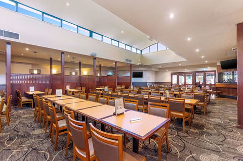 Quality Hotel Bayswater - Schoolies Week Accommodation 3
