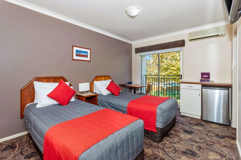 Quality Hotel Bayswater - Schoolies Week Accommodation 5