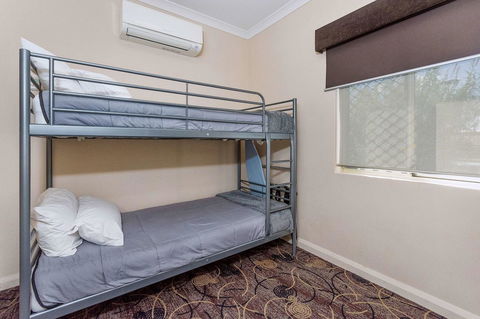 Quality Hotel Bayswater - Schoolies Week Accommodation 15