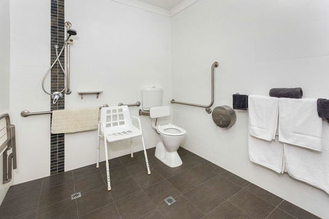 Quality Hotel Bayswater - Schoolies Week Accommodation 8