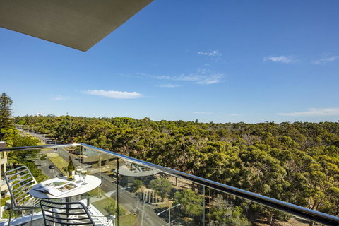 Quest Kings Park - Schoolies Week Accommodation 6