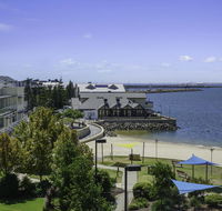 Luxury Suite Bunbury - Schoolies Week Accommodation