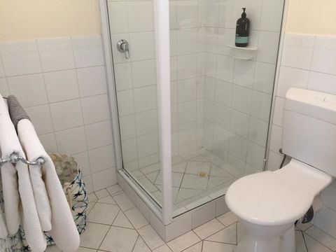 Applecross Village Apartment - Schoolies Week Accommodation 21