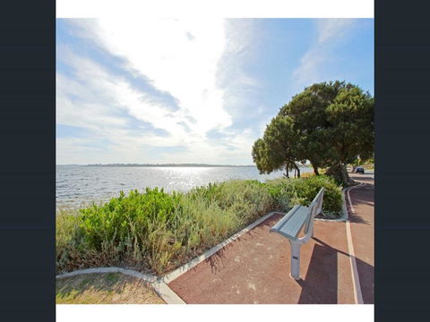 Applecross Village Apartment - Schoolies Week Accommodation 40