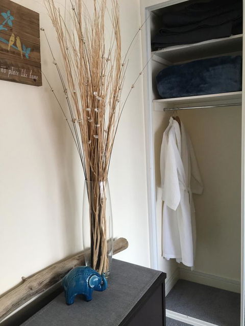 Applecross Village Apartment - Schoolies Week Accommodation 24