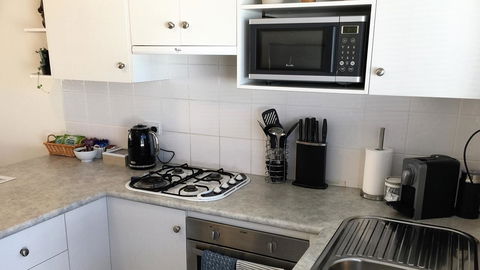 Applecross Village Apartment - Schoolies Week Accommodation 14