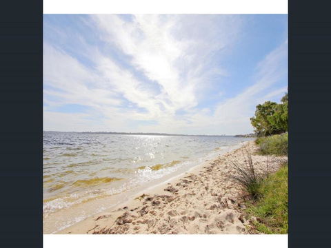 Applecross Village Apartment - Schoolies Week Accommodation 41