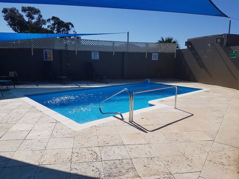 Mandurah Foreshore Motel - Schoolies Week Accommodation 5