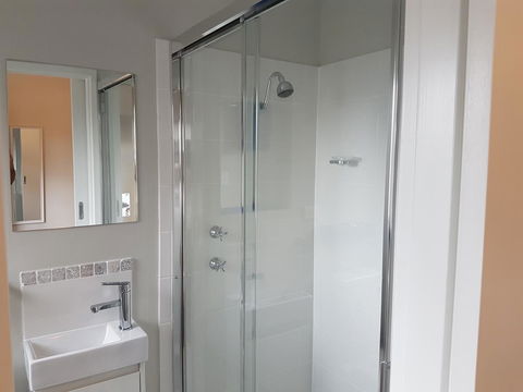 Mandurah Foreshore Motel - Schoolies Week Accommodation 13