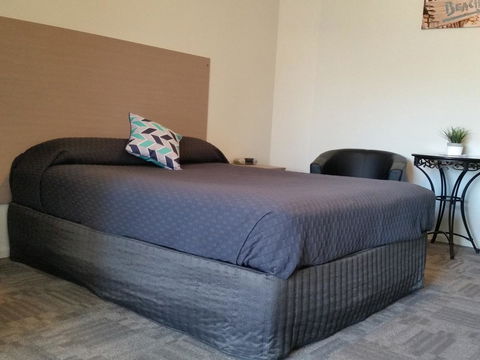 Mandurah Foreshore Motel - Schoolies Week Accommodation 2