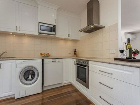 Attadale Excutive Villa - Schoolies Week Accommodation 15