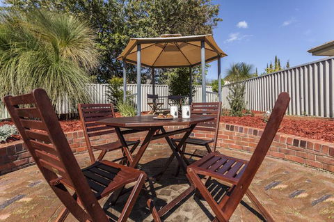 Attadale Excutive Villa - Schoolies Week Accommodation 6