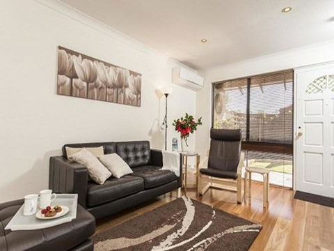 Attadale Excutive Villa - Schoolies Week Accommodation 14