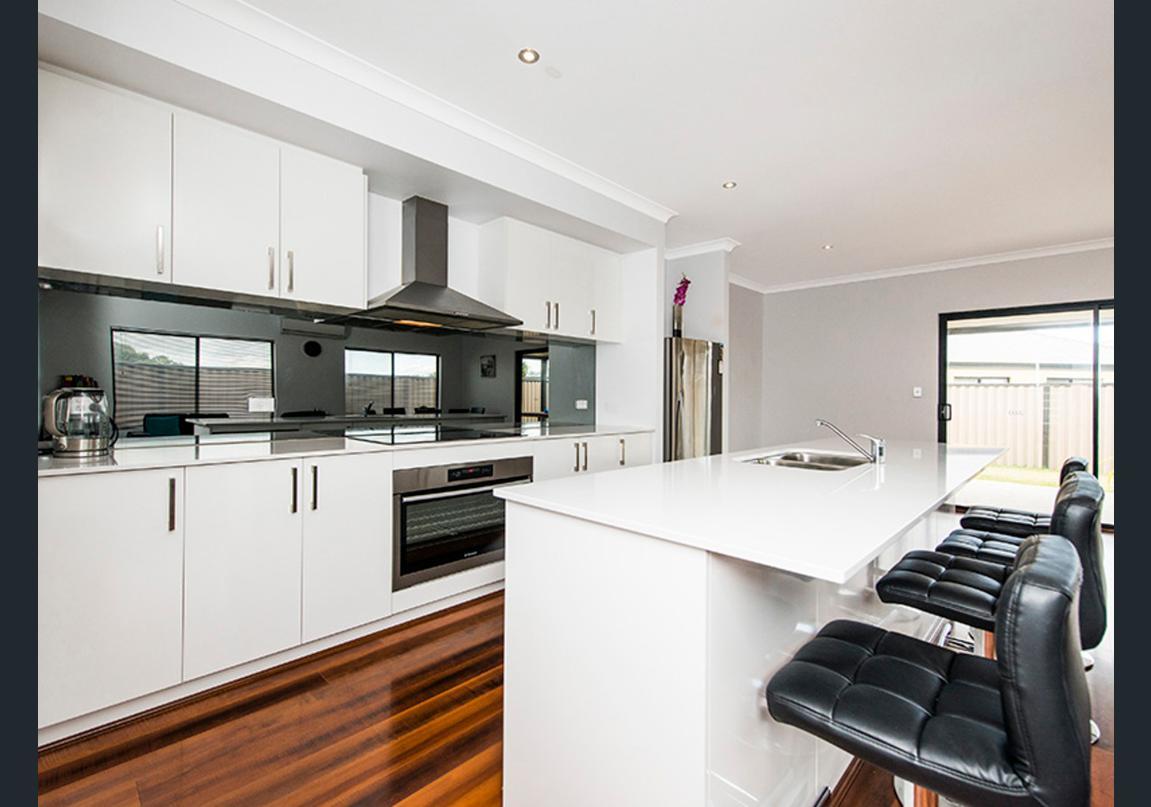 Piara Waters WA Schoolies Week Accommodation