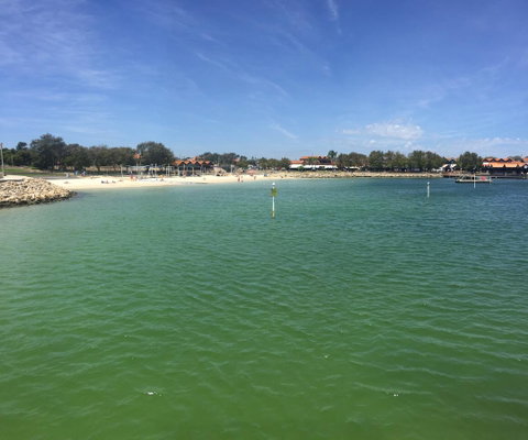 Crossland House - Schoolies Week Accommodation 9