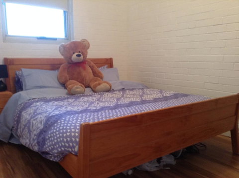 Location Location Vacation - Schoolies Week Accommodation 22