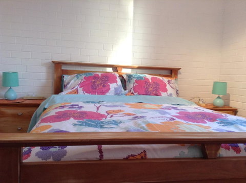 Location Location Vacation - Schoolies Week Accommodation 20