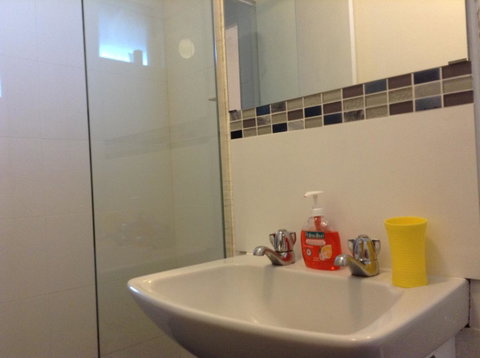 Location Location Vacation - Schoolies Week Accommodation 21