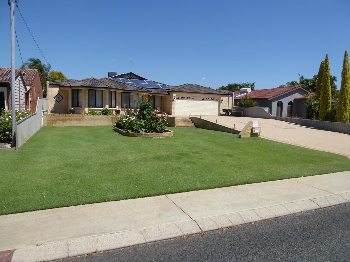 High Wycombe WA Schoolies Week Accommodation