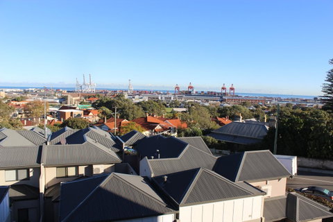 Studio 305 - Schoolies Week Accommodation 12