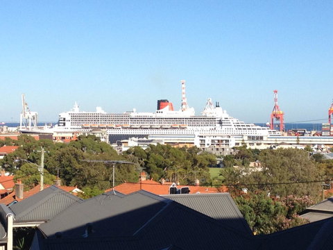 Studio 305 - Schoolies Week Accommodation 10