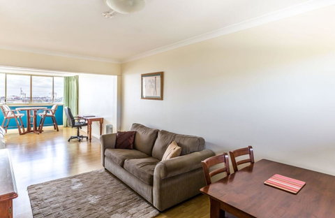 Studio 305 - Schoolies Week Accommodation 0
