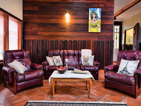 Oak Tree Barn Bridgetown - Schoolies Week Accommodation 6