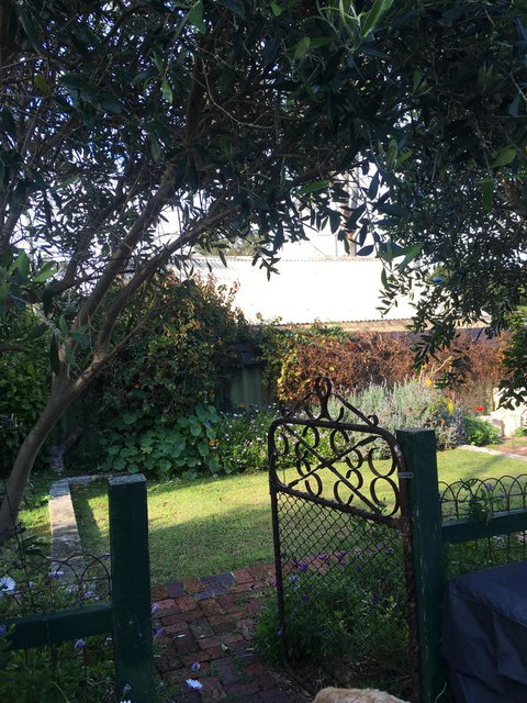 RoseMoore Bed & Breakfast - Schoolies Week Accommodation 1