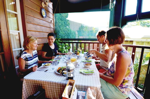 RoseMoore Bed & Breakfast - Schoolies Week Accommodation 8