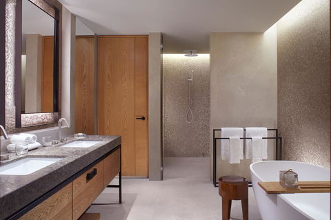 The Ritz-Carlton, Perth - Schoolies Week Accommodation 8