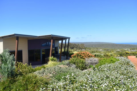 Redgate Beach Escape - Schoolies Week Accommodation 3