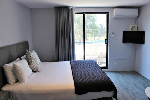 Atrium Hotel Mandurah - Schoolies Week Accommodation 7