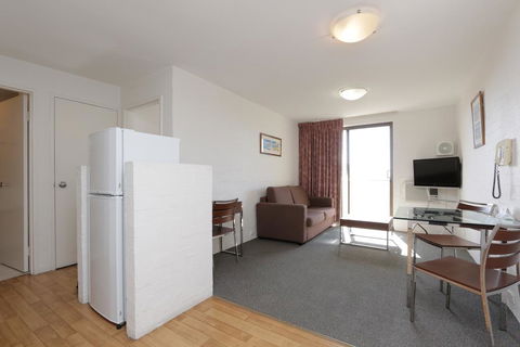 Atrium Hotel Mandurah - Schoolies Week Accommodation 32