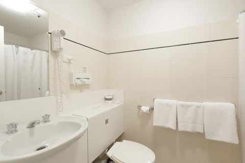 Atrium Hotel Mandurah - Schoolies Week Accommodation 37