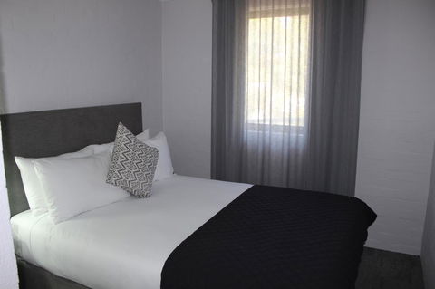 Atrium Hotel Mandurah - Schoolies Week Accommodation 3