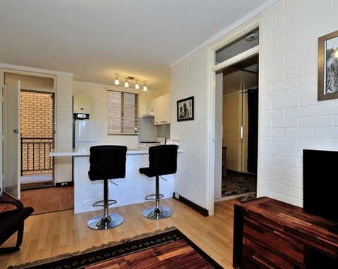 Cappuccino Delight - 1 Bedroom Central Fremantle Apartment - Schoolies Week Accommodation 2