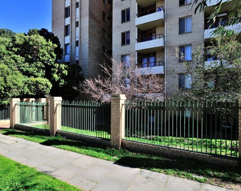 Cappuccino Delight - 1 Bedroom Central Fremantle Apartment - Schoolies Week Accommodation 9