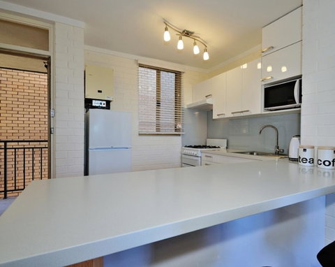 Cappuccino Delight - 1 Bedroom Central Fremantle Apartment - Schoolies Week Accommodation 6