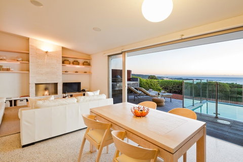 Injidup Spa Retreat - Schoolies Week Accommodation 26