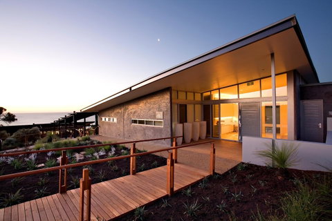 Injidup Spa Retreat - Schoolies Week Accommodation 37
