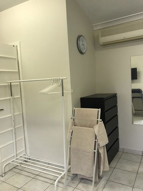 Susan Yong's Studio - Schoolies Week Accommodation 16