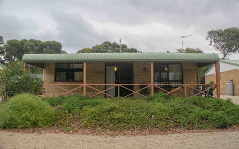 Hopetoun Motel & Chalet Village - Schoolies Week Accommodation 23