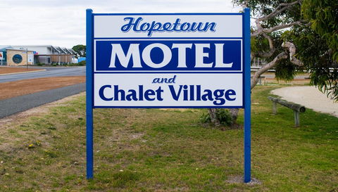 Hopetoun Motel & Chalet Village - Schoolies Week Accommodation 5