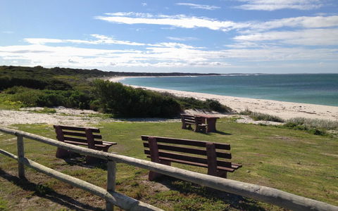 Hopetoun Motel & Chalet Village - Schoolies Week Accommodation 3