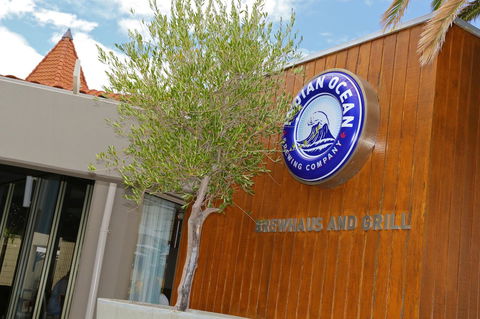 The Marina Hotel - Mindarie - Schoolies Week Accommodation 17