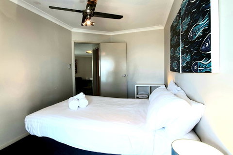 Scarborough Beach Front Resort - Shell Seven - Schoolies Week Accommodation 8