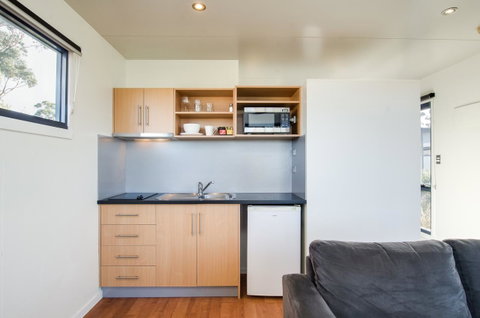 Swansea Beach Chalets - Schoolies Week Accommodation 17